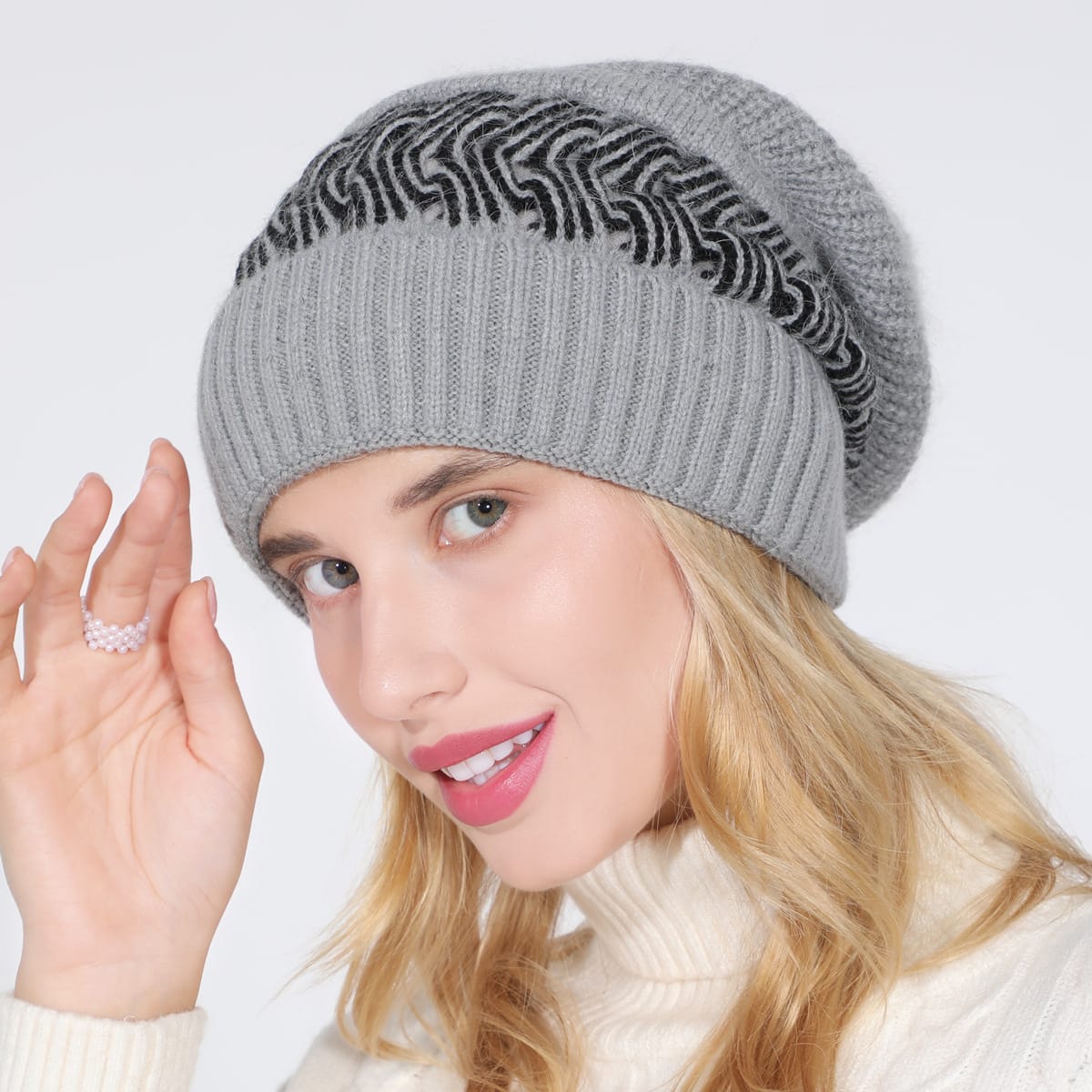 Fashion Color Matching Thick Knitted Cone Hat