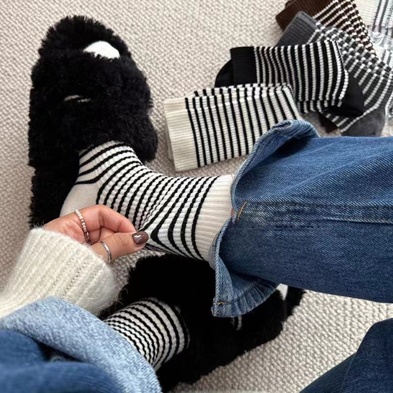 Women Cotton Thickened Stripe Crew Socks - Single Needle Knit